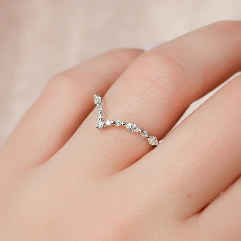 chevron ring, v shaped band, v shaped ring for her, chevron band, round cut diamond ring, round cut engagement ring, gold rings, eternity ring, engagement rings, engagement rings for women, moissanite engagement rings, gold rings for women, 14k gold rings, white gold rings, lab grown diamond rings, diamond rings for women, diamond rings, valentines gift for her, birthday gift for her, moissanite rings, 925 silver rings