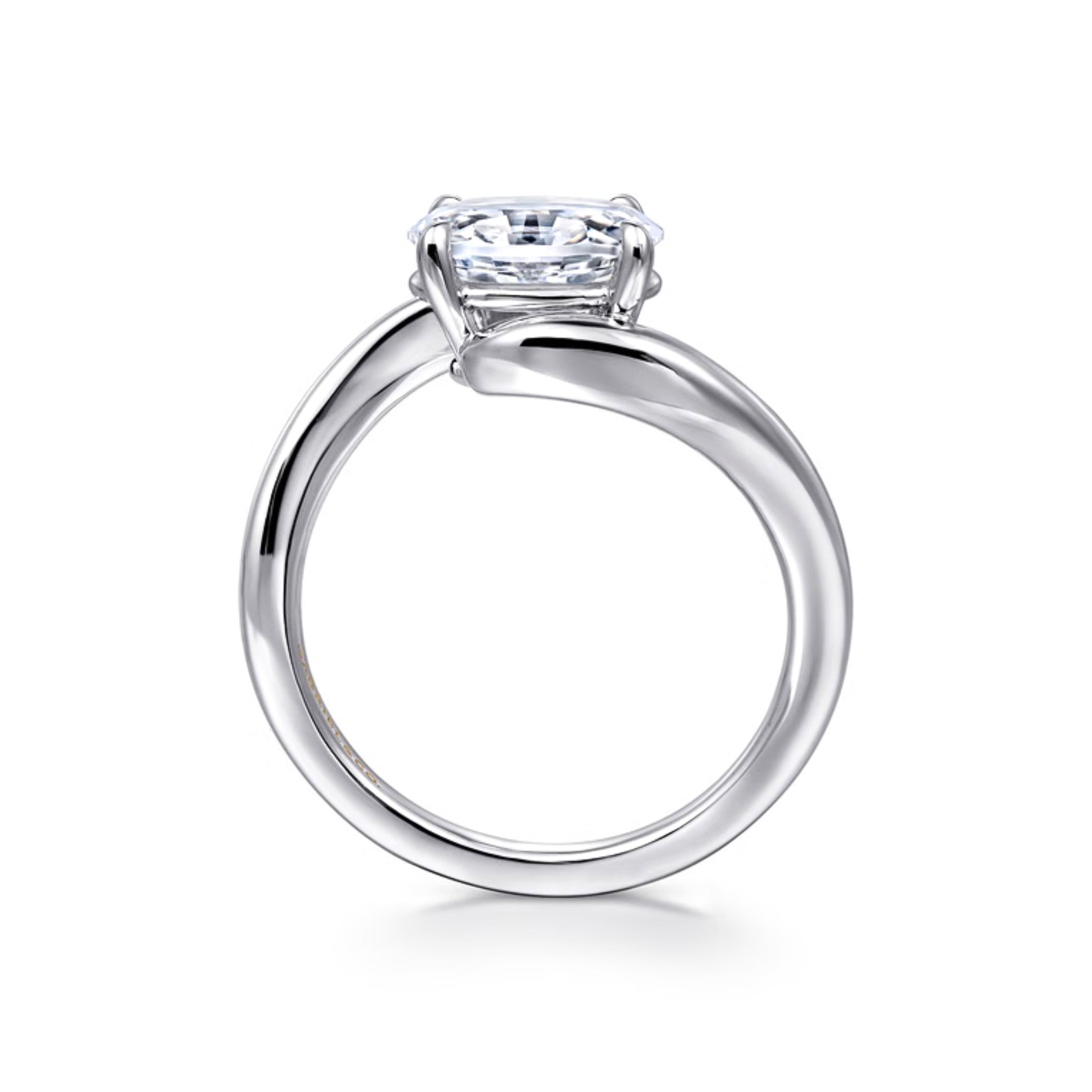 oval cut diamond ring, solitaire rings, halo rings, gold rings, oval cut engagement ring, gold rings for women, 14k gold rings, white gold rings, lab grown diamond rings, diamond rings for women, diamond rings, valentines gift for her, birthday gift for her, moissanite rings, 925 silver rings