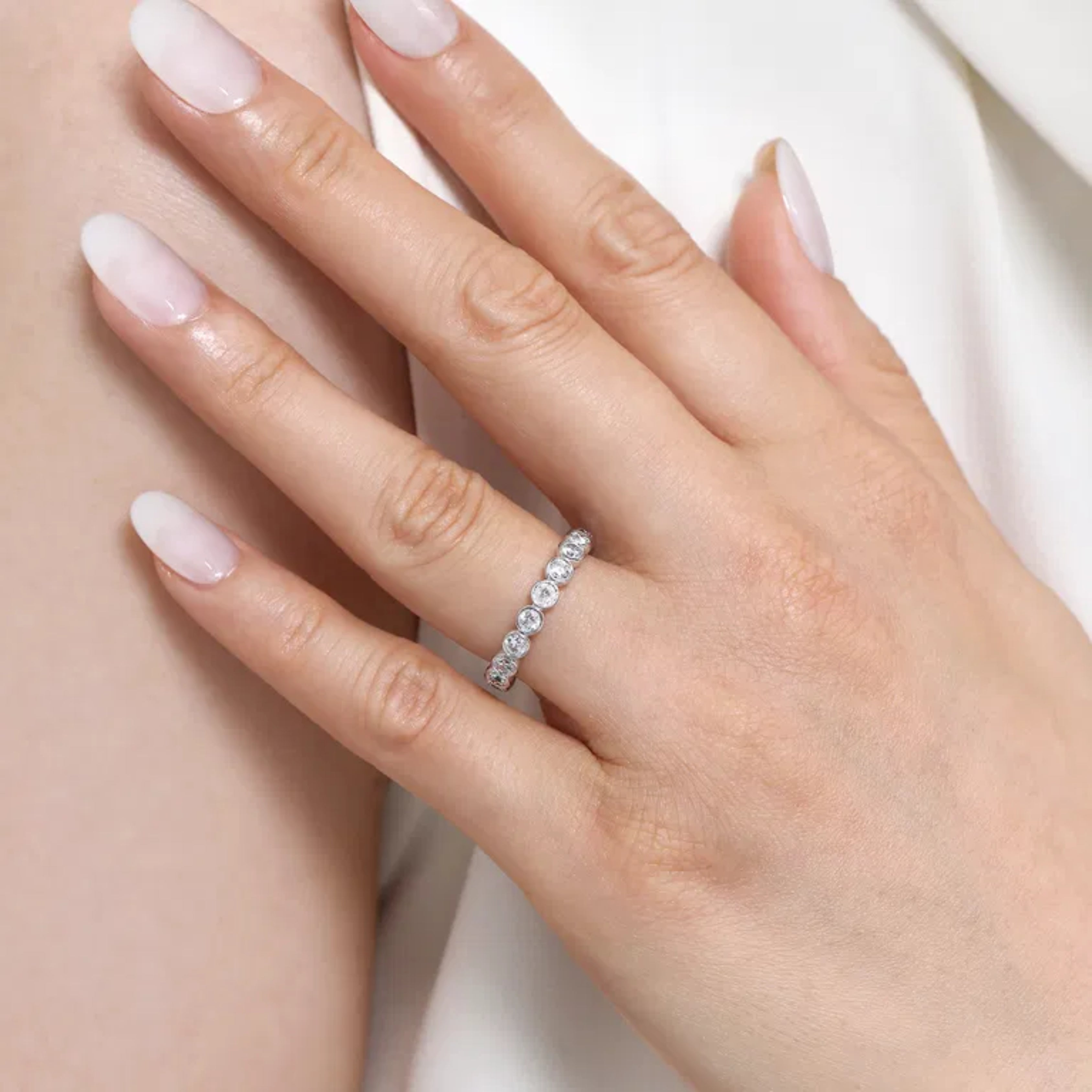 round cut diamond ring, round cut engagement ring, solitaire rings, halo rings, gold rings, eternity ring, men's ring, engagement rings, engagement rings for women, moissanite engagement rings, gold rings for women, 14k gold rings, white gold rings, lab grown diamond rings, diamond rings for women, diamond rings, valentines gift for her, birthday gift for her, moissanite rings, 925 silver rings