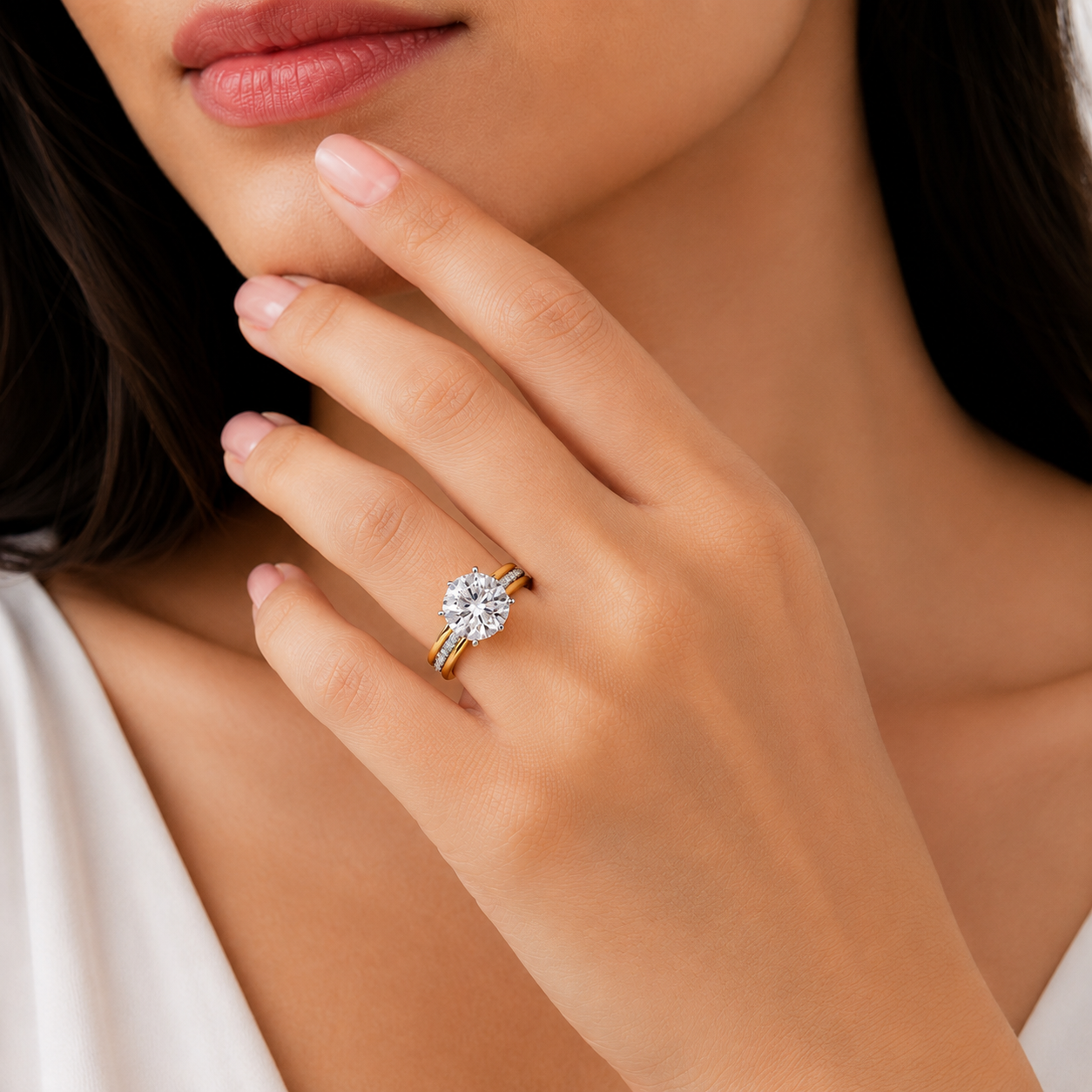 2.0 CT Round Cut Moissanite Yellow Gold Halo Engagement Ring Set for Women