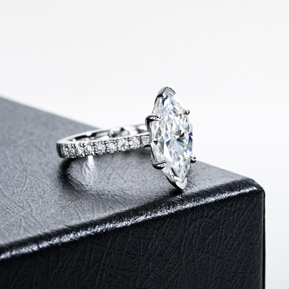 marquise cut diamond ring, solitaire rings, halo rings, gold rings, marquise cut engagement ring, gold rings for women, 14k gold rings, white gold rings, lab grown diamond rings, diamond rings for women, diamond rings, valentines gift for her, birthday gift for her, moissanite rings, 925 silver rings