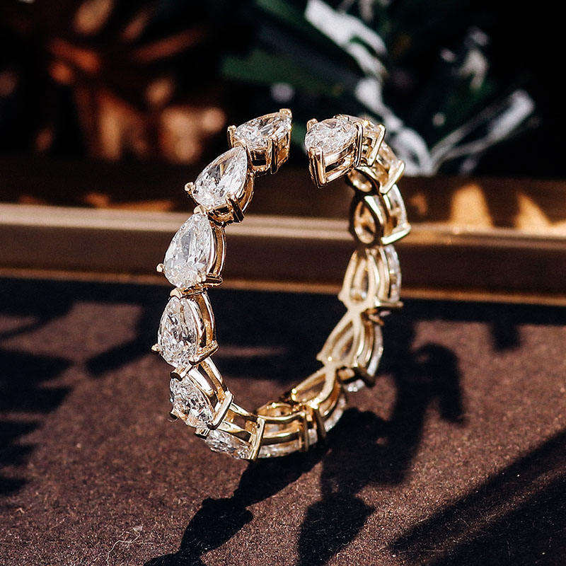 lab grown diamond rings, diamond rings, eternal rings, diamond halo rings, rings, promise rings, gold rings, gold rings for women, white gold rings, rose gold rings, gold wedding rings, valentines gift for her, birthday gift for her