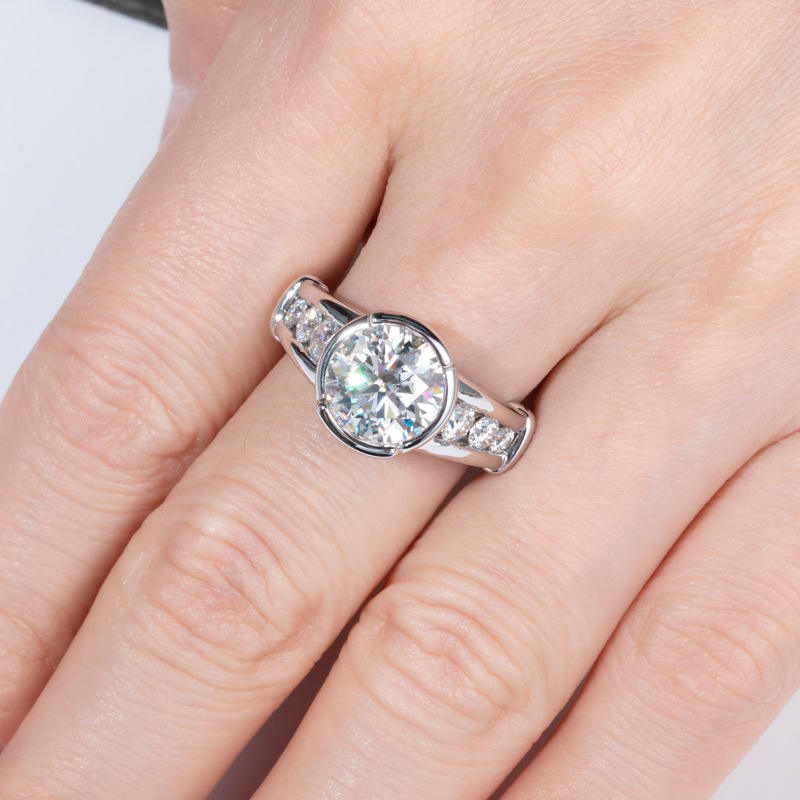 round cut diamond ring, solitaire rings, halo rings, gold rings, round cut engagement ring, gold rings for women, 14k gold rings, white gold rings, lab grown diamond rings, diamond rings for women, diamond rings, valentines gift for her, birthday gift for her, moissanite rings, 925 silver rings