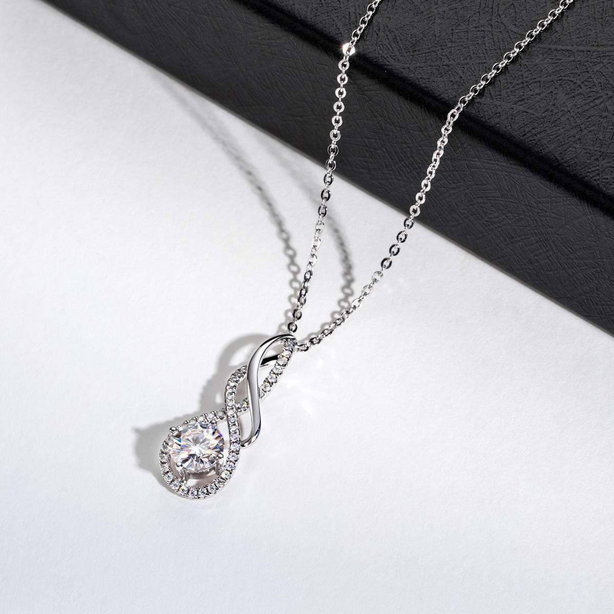 moissanite pendant, pendant necklace, gold pendant necklace, silver pendant necklace, diamond pendant, custom moissanite pendant, gold necklace, gold necklace women, white gold necklace, 14k gold necklace, valentines gift for her, birthday gift for her