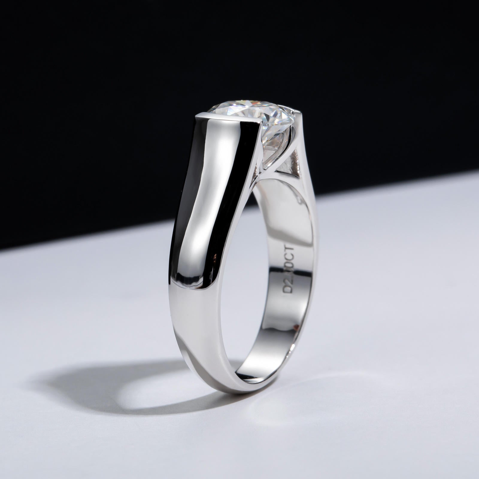 round cut diamond ring, solitaire rings, halo rings, gold rings, round cut engagement ring, gold rings for women, 14k gold rings, white gold rings, lab grown diamond rings, diamond rings for women, diamond rings, valentines gift for her, birthday gift for her, moissanite rings, 925 silver rings