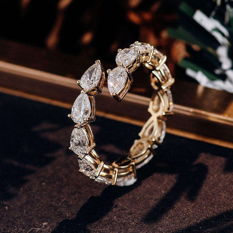 lab grown diamond rings, diamond rings, eternal rings, diamond halo rings, rings, promise rings, gold rings, gold rings for women, white gold rings, rose gold rings, gold wedding rings, valentines gift for her, birthday gift for her