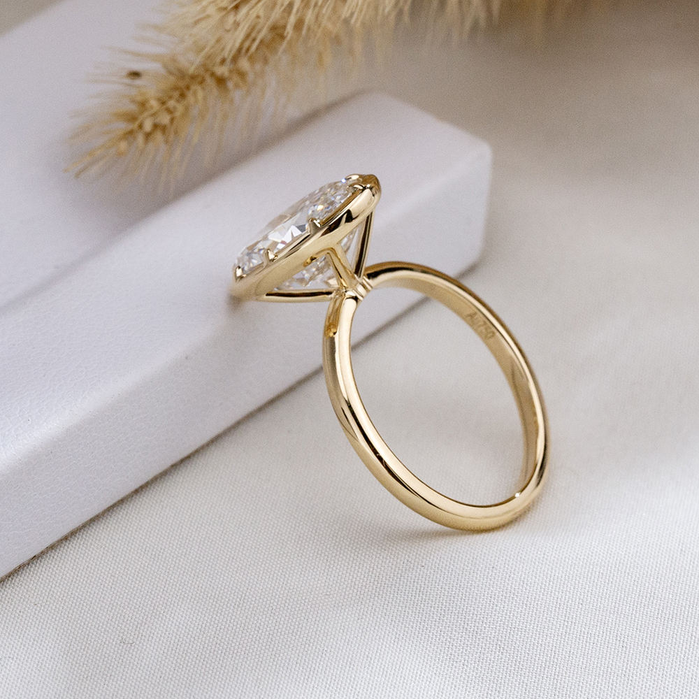 oval cut diamond ring, solitaire rings, halo rings, gold rings, oval cut engagement ring, gold rings for women, 14k gold rings, white gold rings, lab grown diamond rings, diamond rings for women, diamond rings, valentines gift for her, birthday gift for her, moissanite rings, 925 silver rings