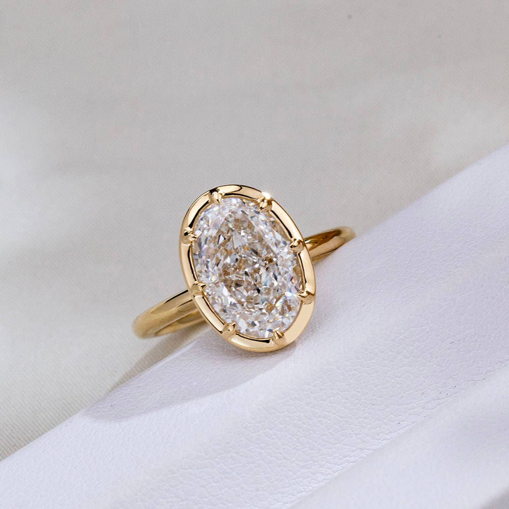 oval cut diamond ring, solitaire rings, halo rings, gold rings, oval cut engagement ring, gold rings for women, 14k gold rings, white gold rings, lab grown diamond rings, diamond rings for women, diamond rings, valentines gift for her, birthday gift for her, moissanite rings, 925 silver rings