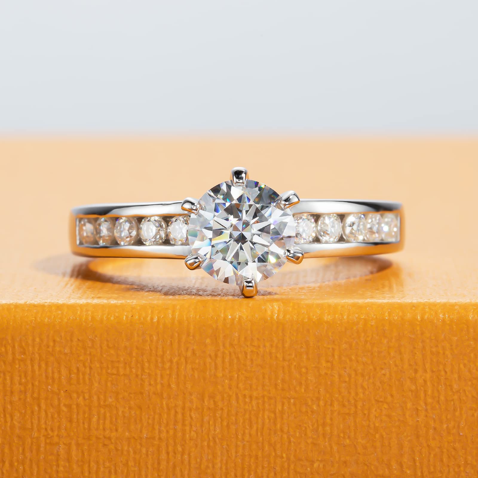 round cut diamond ring, solitaire rings, bridal ring set, halo rings, gold rings, round cut engagement ring, gold rings for women, 14k gold rings, white gold rings, lab grown diamond rings, diamond rings for women, diamond rings, valentines gift for her, birthday gift for her, moissanite rings, 925 silver rings