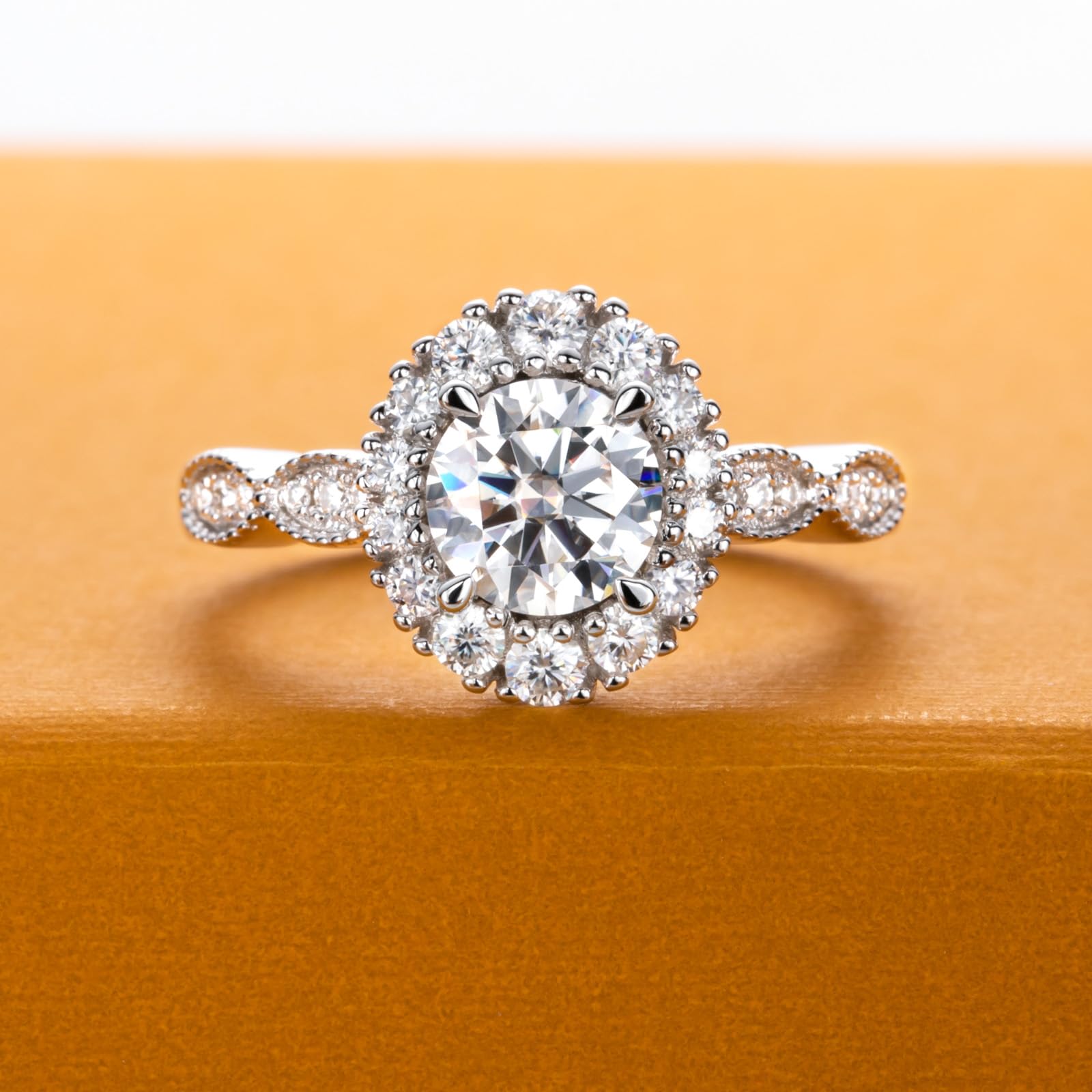 round cut diamond ring, solitaire rings, halo rings, gold rings, emerald cut engagement ring, gold rings for women, 14k gold rings, white gold rings, lab grown diamond rings, diamond rings for women, diamond rings, valentines gift for her, birthday gift for her, moissanite rings, 925 silver rings