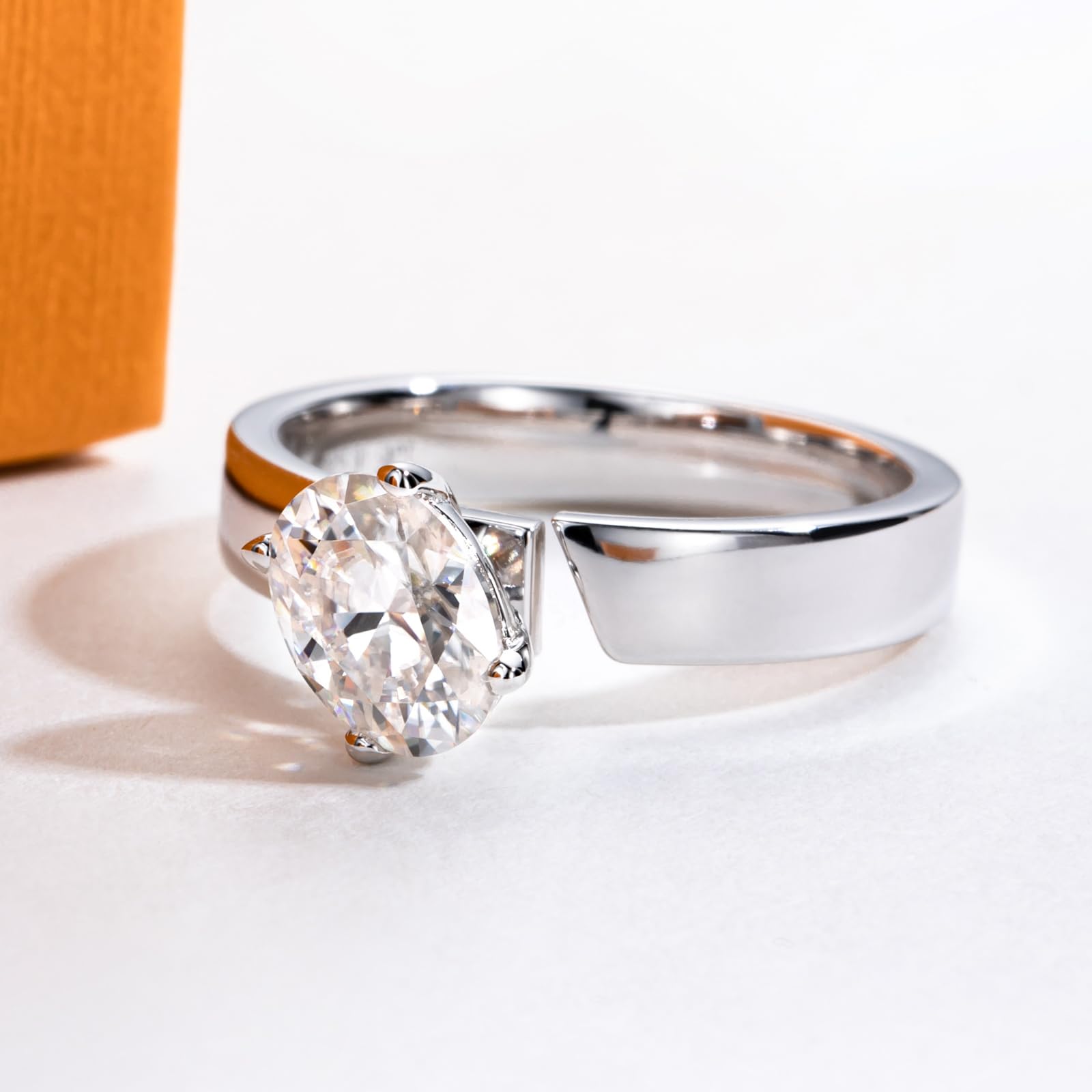 oval cut diamond ring, oval cut engagement ring, solitaire rings, halo rings, gold rings, engagement rings, engagement rings for women, moissanite engagement rings, gold rings for women, 14k gold rings, white gold rings, lab grown diamond rings, diamond rings for women, diamond rings, valentines gift for her, birthday gift for her, moissanite rings, 925 silver rings