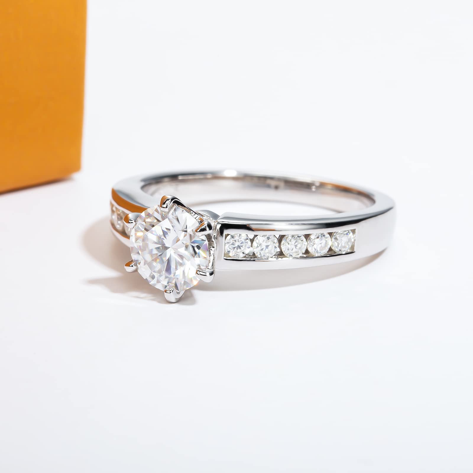 round cut diamond ring, solitaire rings, bridal ring set, halo rings, gold rings, round cut engagement ring, gold rings for women, 14k gold rings, white gold rings, lab grown diamond rings, diamond rings for women, diamond rings, valentines gift for her, birthday gift for her, moissanite rings, 925 silver rings