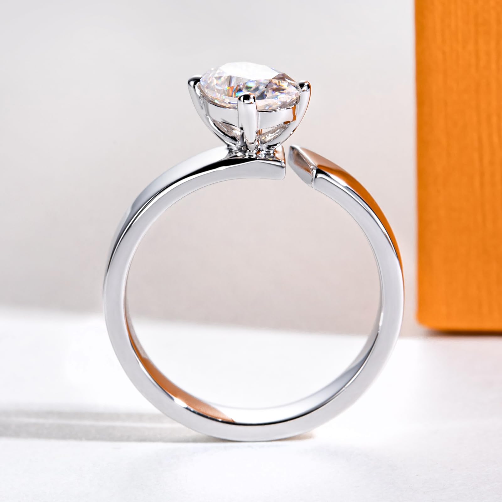 oval cut diamond ring, oval cut engagement ring, solitaire rings, halo rings, gold rings, engagement rings, engagement rings for women, moissanite engagement rings, gold rings for women, 14k gold rings, white gold rings, lab grown diamond rings, diamond rings for women, diamond rings, valentines gift for her, birthday gift for her, moissanite rings, 925 silver rings