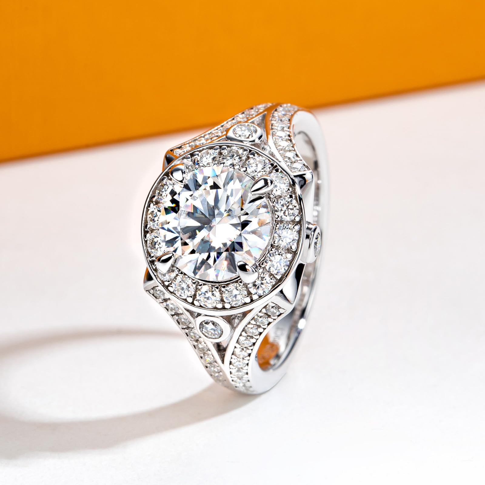 round cut diamond ring, solitaire rings, halo rings, gold rings, emerald cut engagement ring, gold rings for women, 14k gold rings, white gold rings, lab grown diamond rings, diamond rings for women, diamond rings, valentines gift for her, birthday gift for her, moissanite rings, 925 silver rings