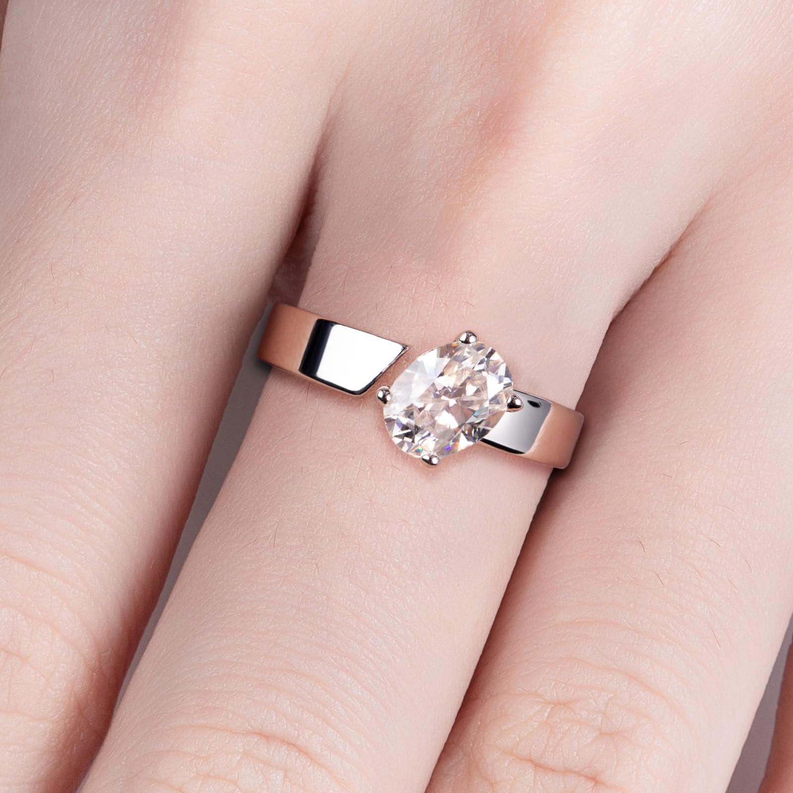 oval cut diamond ring, oval cut engagement ring, solitaire rings, halo rings, gold rings, engagement rings, engagement rings for women, moissanite engagement rings, gold rings for women, 14k gold rings, white gold rings, lab grown diamond rings, diamond rings for women, diamond rings, valentines gift for her, birthday gift for her, moissanite rings, 925 silver rings