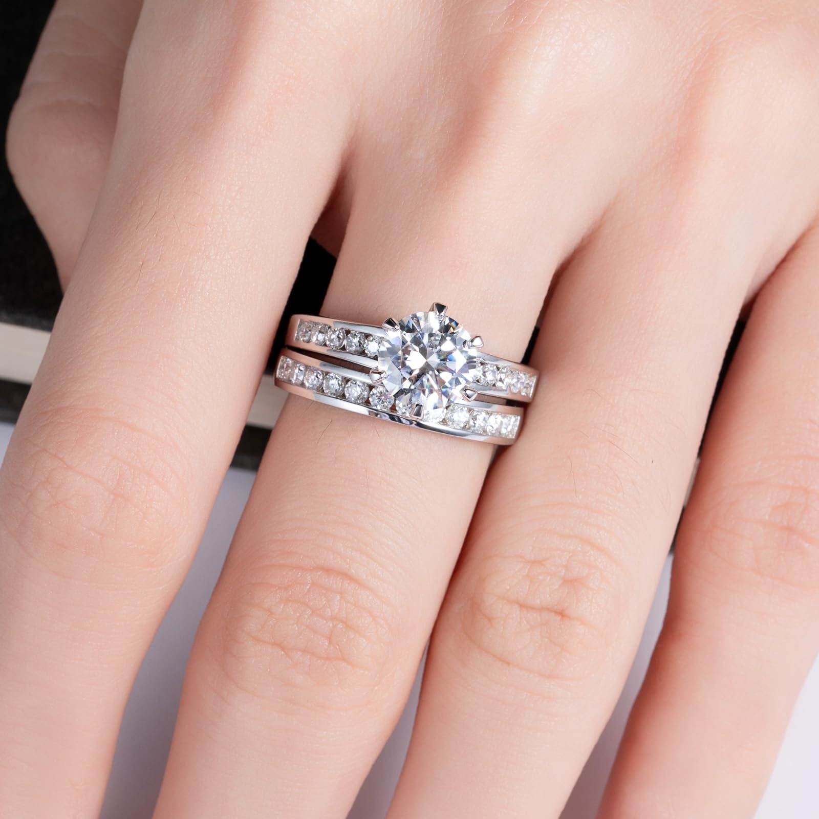 round cut diamond ring, solitaire rings, bridal ring set, halo rings, gold rings, round cut engagement ring, gold rings for women, 14k gold rings, white gold rings, lab grown diamond rings, diamond rings for women, diamond rings, valentines gift for her, birthday gift for her, moissanite rings, 925 silver rings