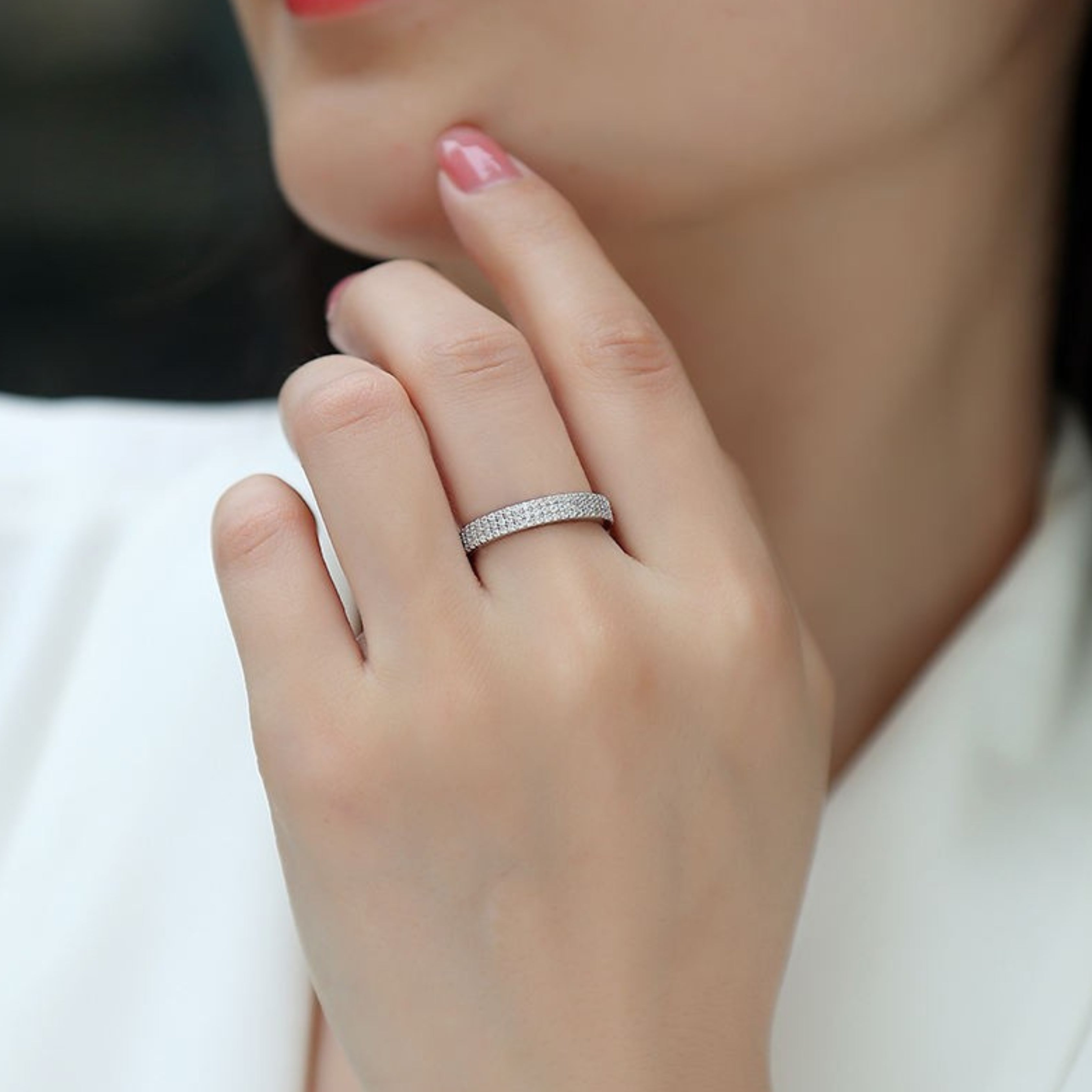 round cut diamond ring, round cut engagement ring, solitaire rings, halo rings, gold rings, eternity ring, men's ring, engagement rings, engagement rings for women, moissanite engagement rings, gold rings for women, 14k gold rings, white gold rings, lab grown diamond rings, diamond rings for women, diamond rings, valentines gift for her, birthday gift for her, moissanite rings, 925 silver rings