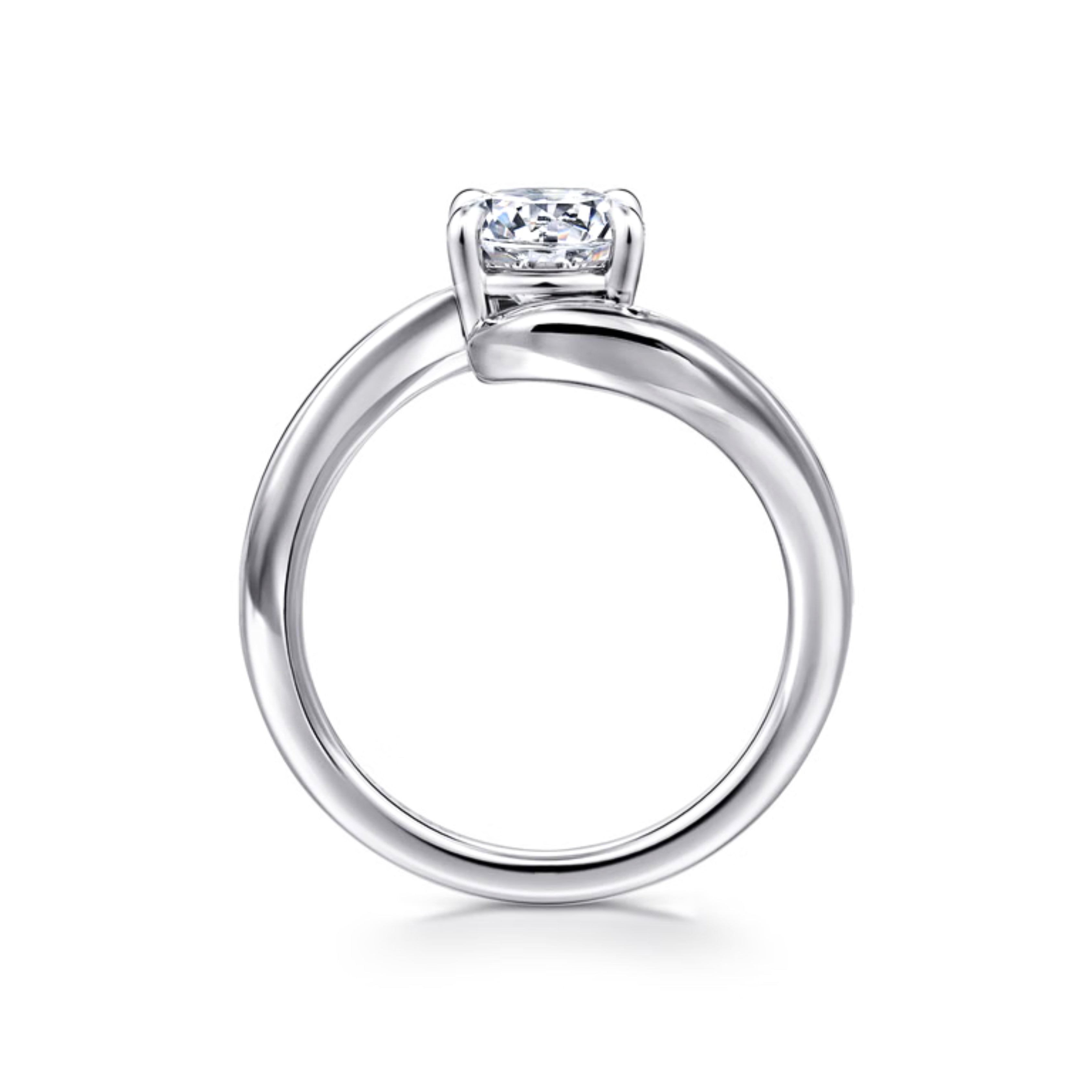 round cut diamond ring, solitaire rings, halo rings, gold rings, round cut engagement ring, gold rings for women, 14k gold rings, white gold rings, lab grown diamond rings, diamond rings for women, diamond rings, valentines gift for her, birthday gift for her, moissanite rings, 925 silver rings