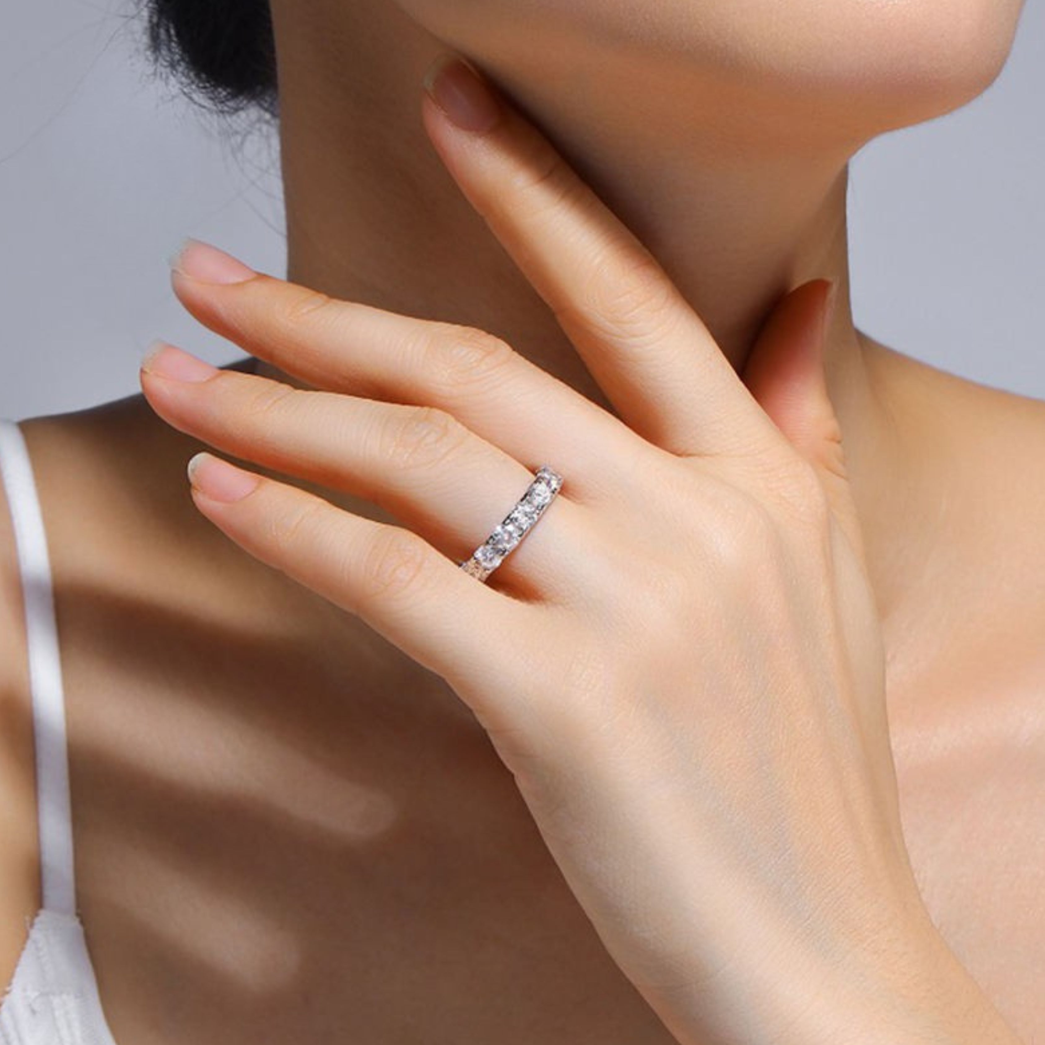 round cut diamond ring, round cut engagement ring, solitaire rings, halo rings, gold rings, eternity ring, men's ring, engagement rings, engagement rings for women, moissanite engagement rings, gold rings for women, 14k gold rings, white gold rings, lab grown diamond rings, diamond rings for women, diamond rings, valentines gift for her, birthday gift for her, moissanite rings, 925 silver rings