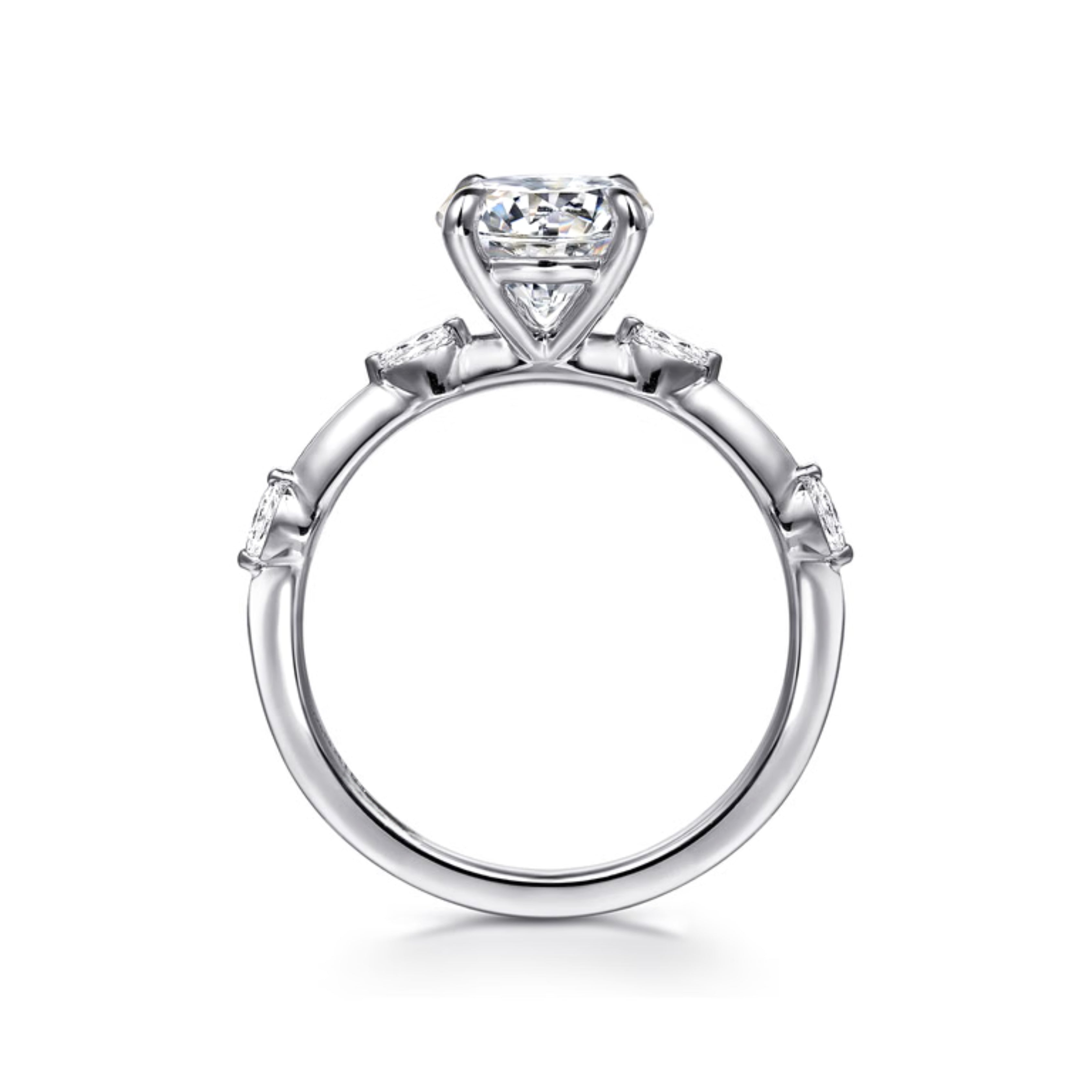 round cut diamond ring, solitaire rings, halo rings, gold rings, round cut engagement ring, gold rings for women, 14k gold rings, white gold rings, lab grown diamond rings, diamond rings for women, diamond rings, valentines gift for her, birthday gift for her, moissanite rings, 925 silver rings