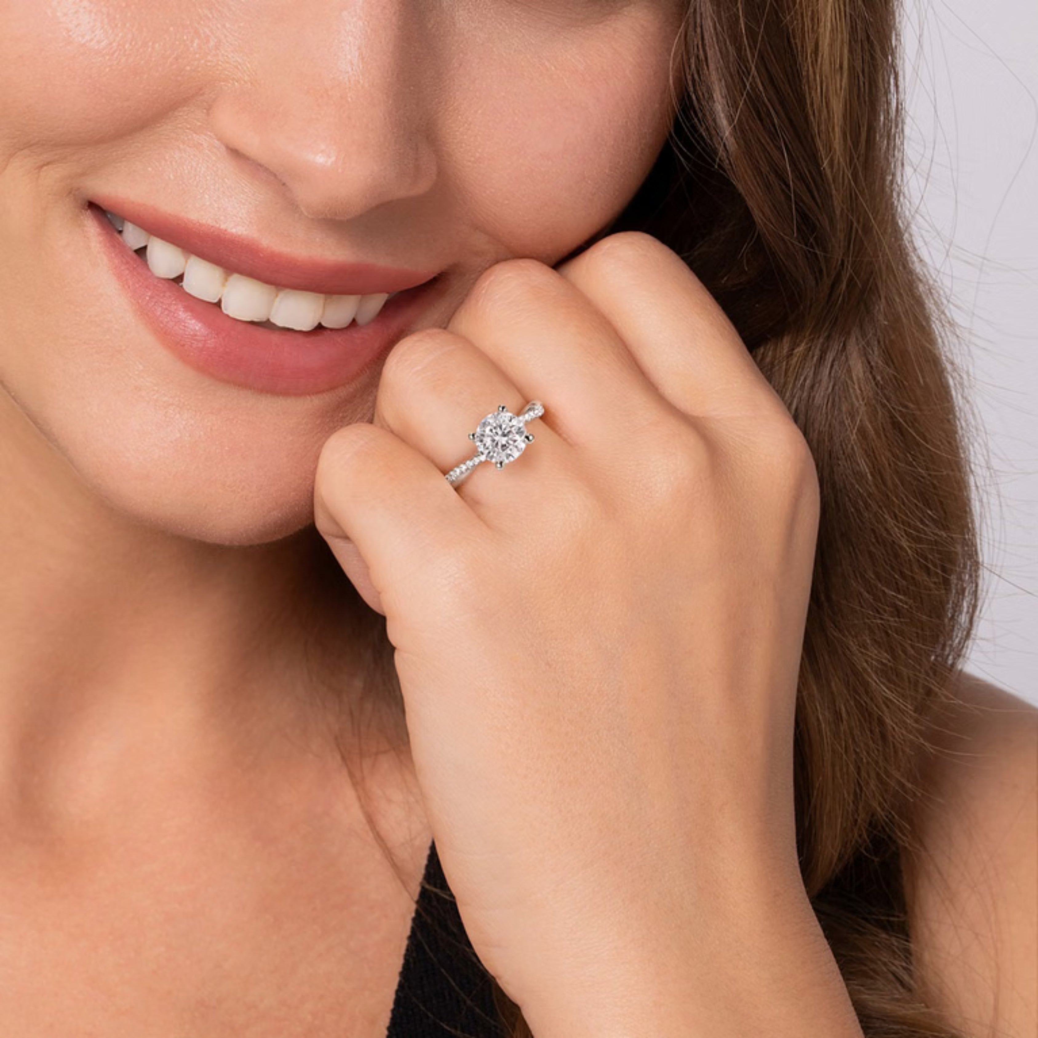 round cut diamond ring, solitaire rings, halo rings, gold rings, round cut engagement ring, gold rings for women, 14k gold rings, white gold rings, lab grown diamond rings, diamond rings for women, diamond rings, valentines gift for her, birthday gift for her, moissanite rings, 925 silver rings