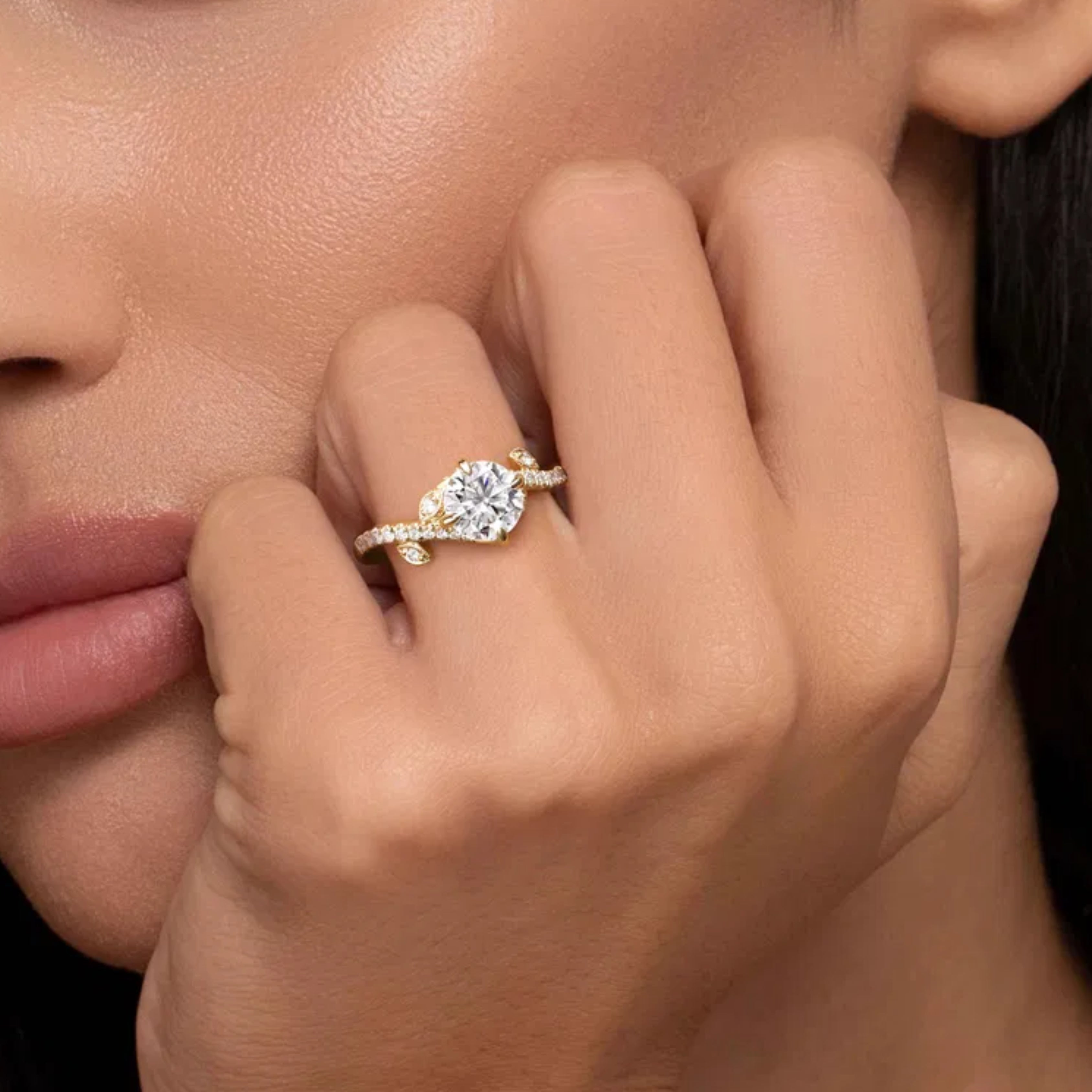 round cut diamond ring, solitaire rings, halo rings, gold rings, round cut engagement ring, gold rings for women, 14k gold rings, white gold rings, lab grown diamond rings, diamond rings for women, diamond rings, valentines gift for her, birthday gift for her, moissanite rings, 925 silver rings
