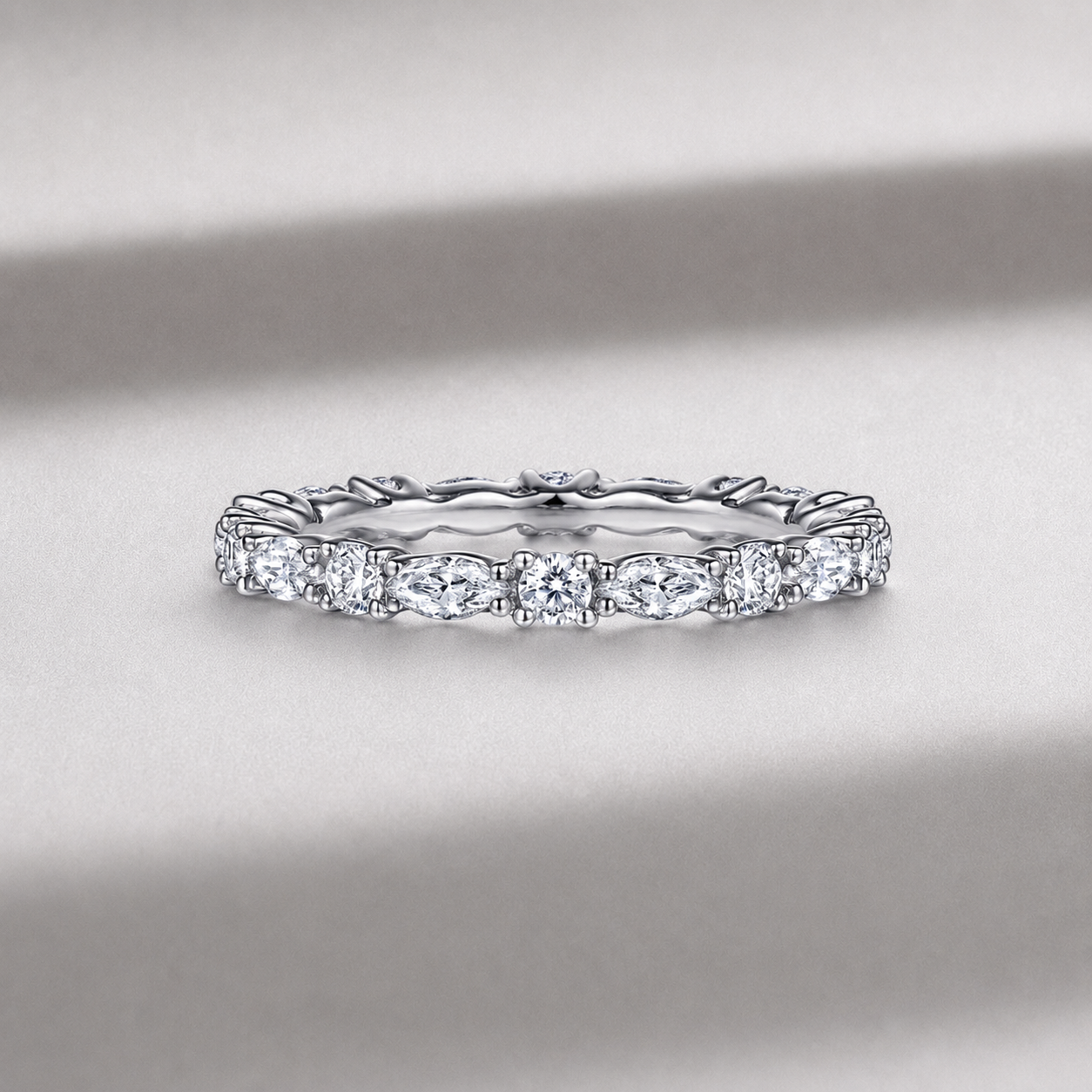 round cut diamond ring, round cut engagement ring, solitaire rings, halo rings, gold rings, eternity ring, men's ring, engagement rings, engagement rings for women, moissanite engagement rings, gold rings for women, 14k gold rings, white gold rings, lab grown diamond rings, diamond rings for women, diamond rings, valentines gift for her, birthday gift for her, moissanite rings, 925 silver rings