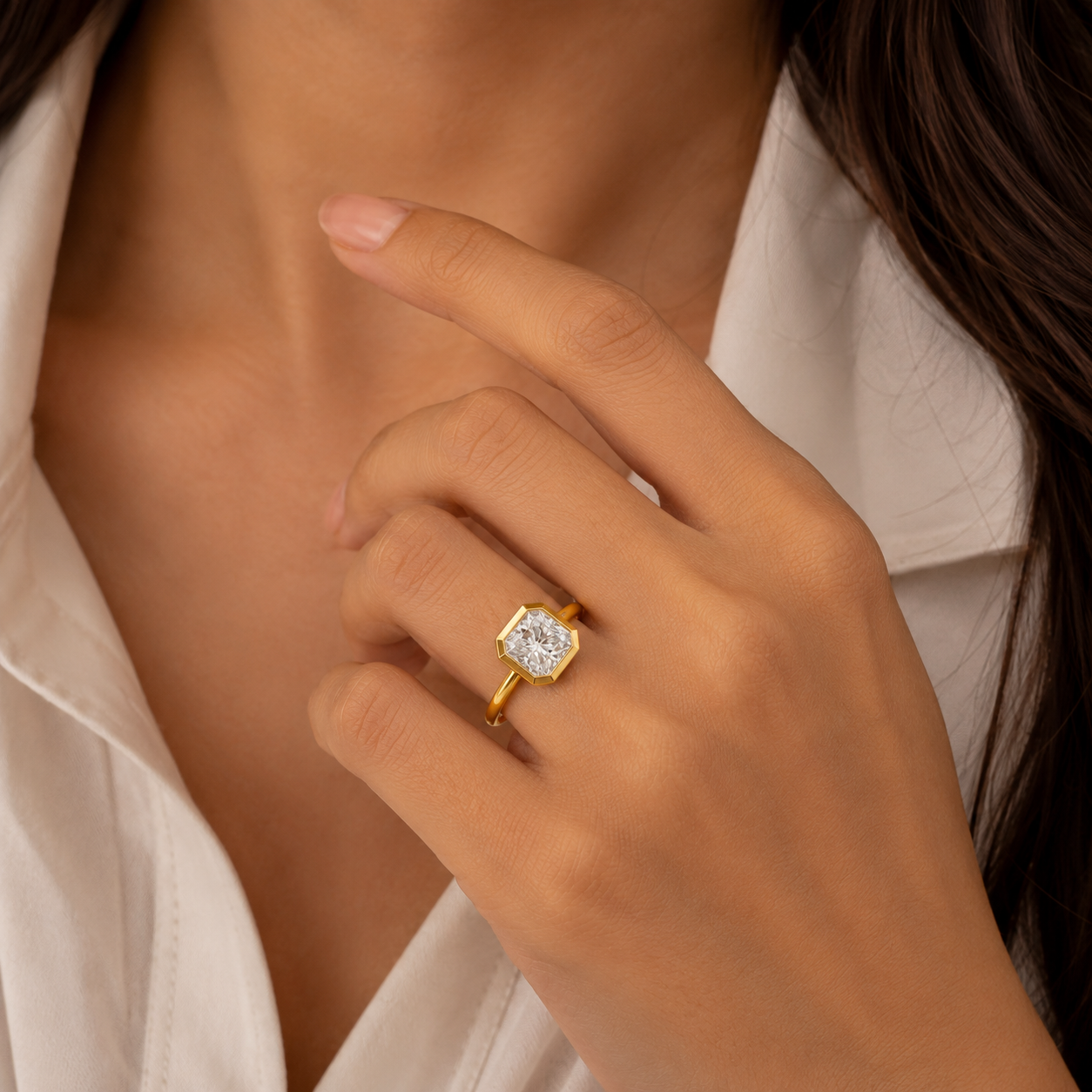 1.0 CT D-VVS Clarity Radiant Cut Bezel Set Moissanite Luxury Engagament Ring