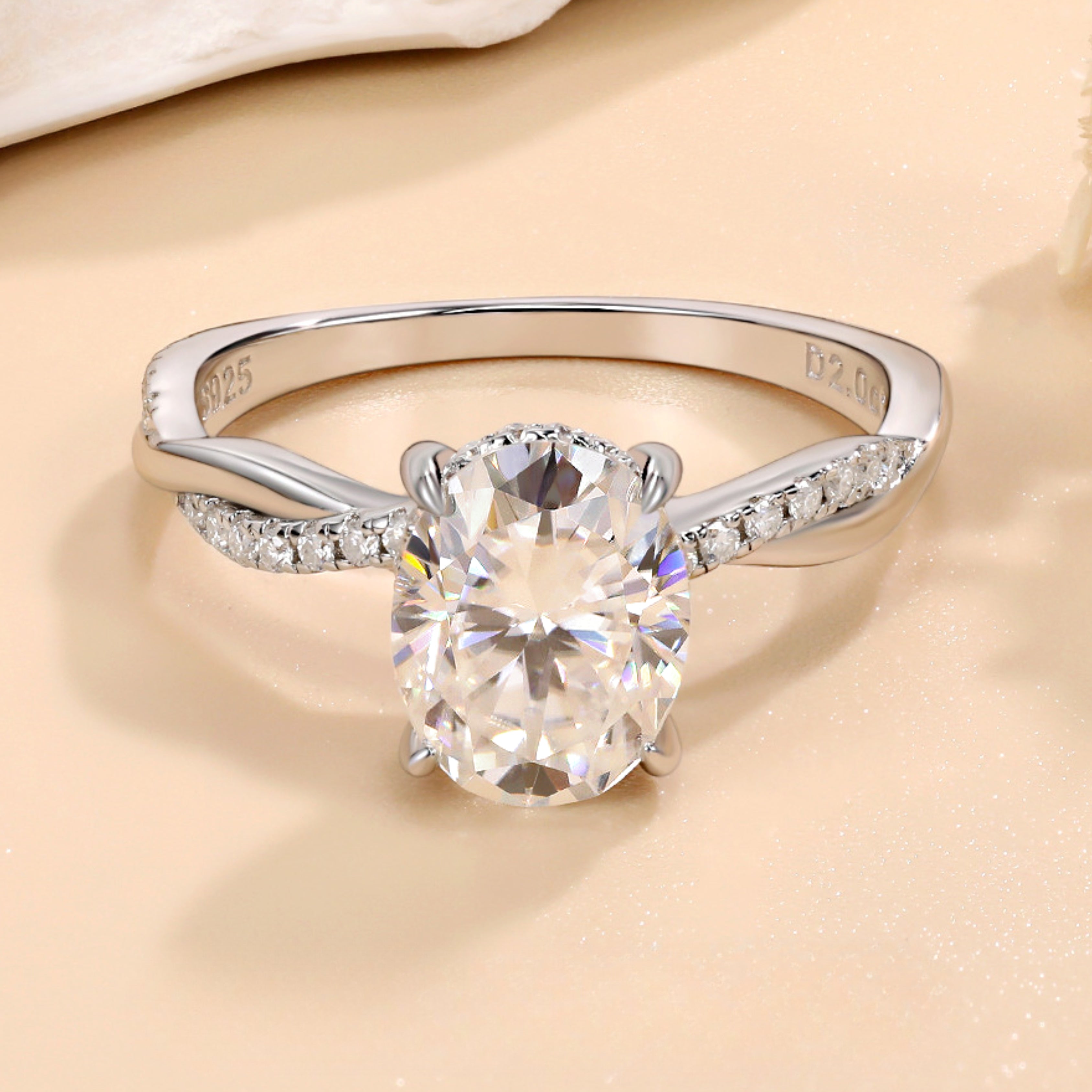oval cut diamond ring, solitaire rings, halo rings, gold rings, oval cut engagement ring, gold rings for women, 14k gold rings, white gold rings, lab grown diamond rings, diamond rings for women, diamond rings, valentines gift for her, birthday gift for her, moissanite rings, 925 silver rings