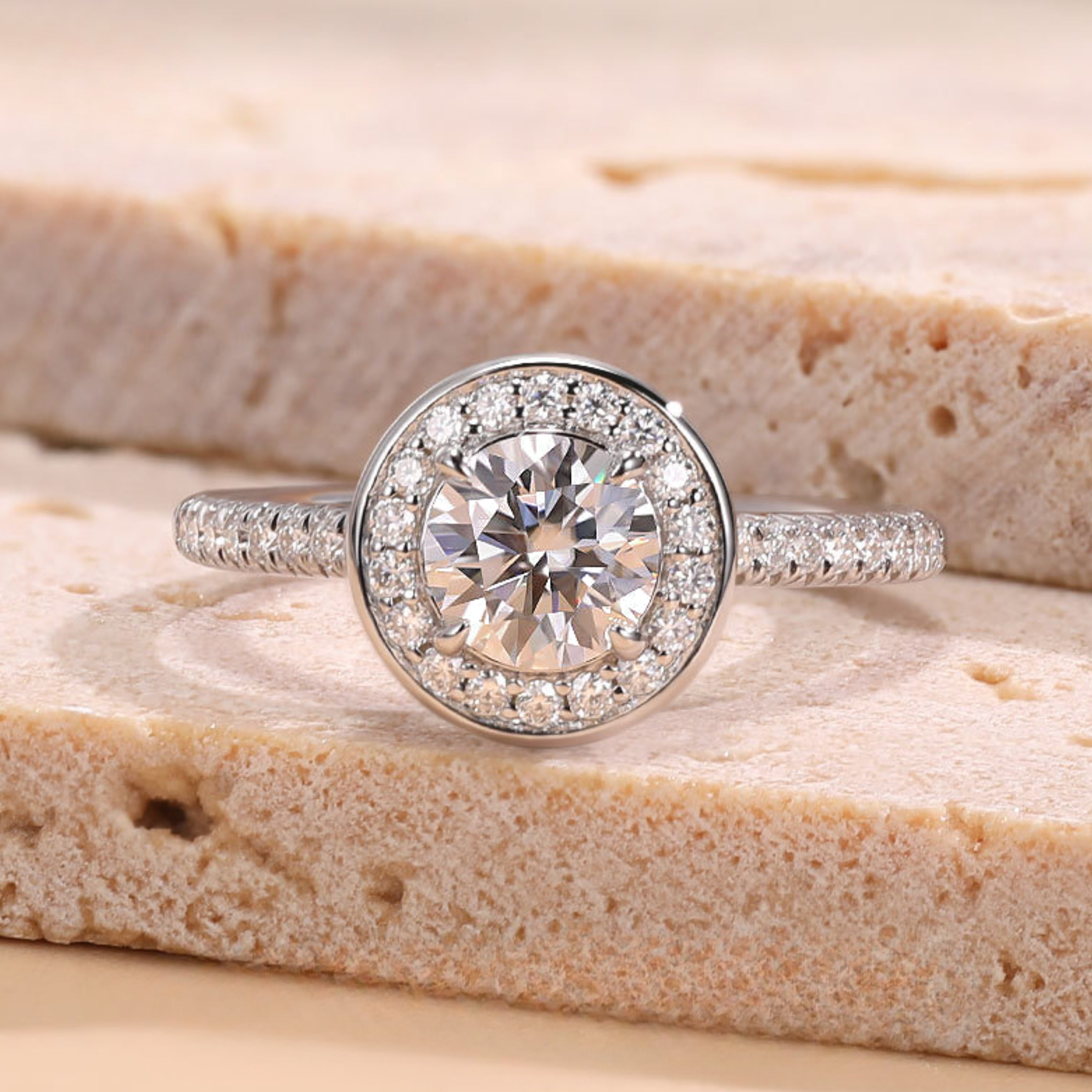 round cut diamond ring, solitaire rings, halo rings, gold rings, emerald cut engagement ring, gold rings for women, 14k gold rings, white gold rings, lab grown diamond rings, diamond rings for women, diamond rings, valentines gift for her, birthday gift for her, moissanite rings, 925 silver rings