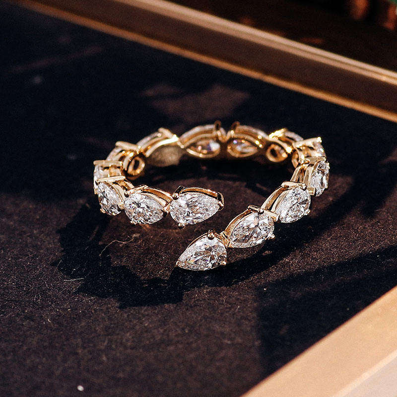 lab grown diamond rings, diamond rings, eternal rings, diamond halo rings, rings, promise rings, gold rings, gold rings for women, white gold rings, rose gold rings, gold wedding rings, valentines gift for her, birthday gift for her