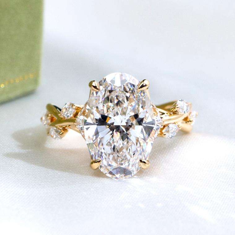 oval cut diamond ring, solitaire rings, halo rings, gold rings, oval cut engagement ring, gold rings for women, 14k gold rings, white gold rings, lab grown diamond rings, diamond rings for women, diamond rings, valentines gift for her, birthday gift for her, moissanite rings, 925 silver rings