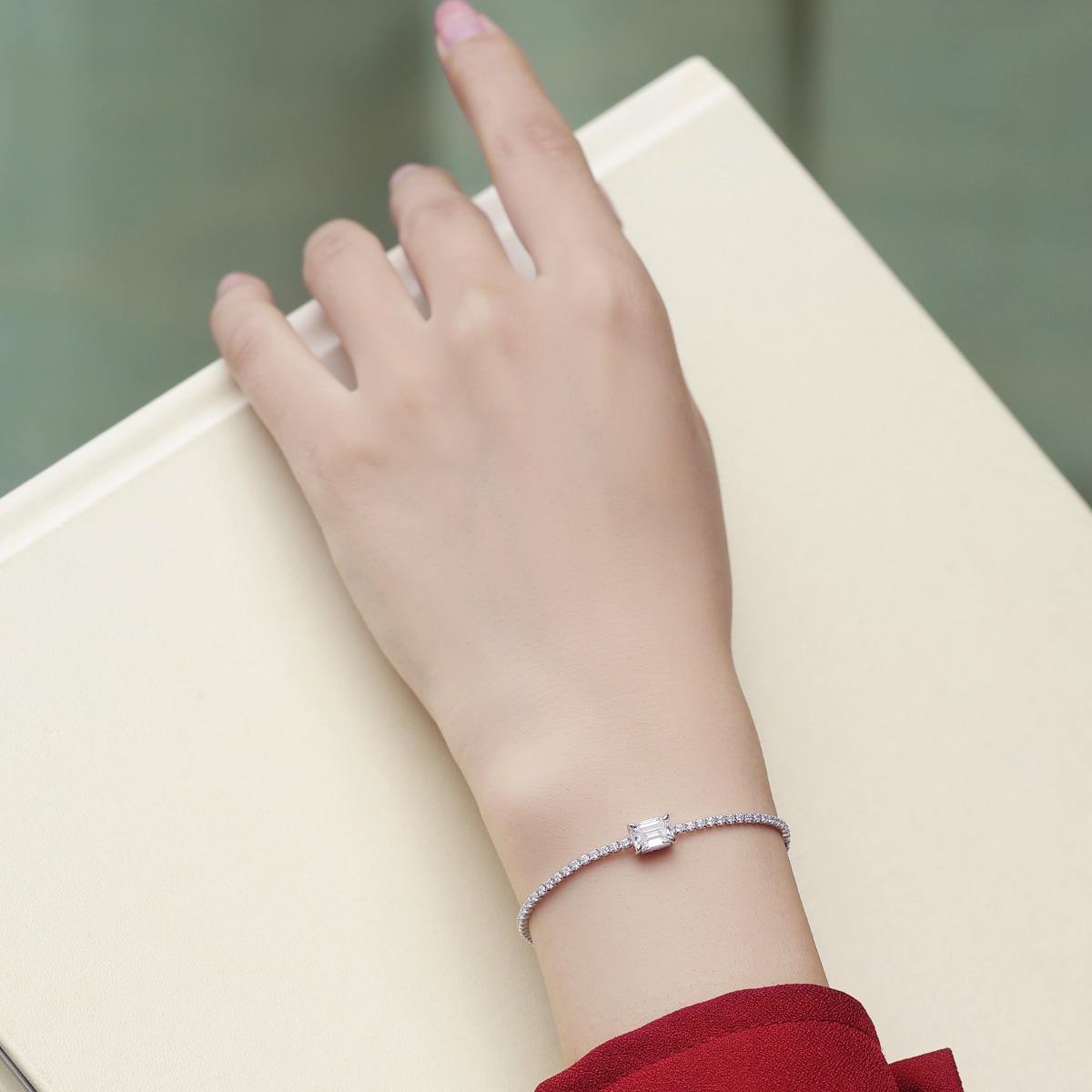 tennis bracelet, diamond tennis bracelet, moissanite tennis bracelet, bracelet, diamond bracelet, diamond bracelet women, lab grown diamond bracelet, gold bracelet, white gold bracelet, silver bracelet, van cleef bracelet, tennis bracelet, cartier bracelet, givenchy flex bracelet, hermes bracelet, valentines gift for her, birthday gift for her