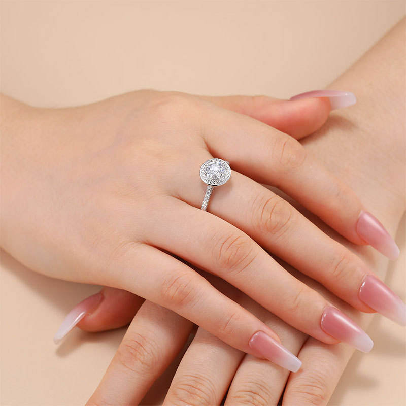 round cut diamond ring, solitaire rings, halo rings, gold rings, emerald cut engagement ring, gold rings for women, 14k gold rings, white gold rings, lab grown diamond rings, diamond rings for women, diamond rings, valentines gift for her, birthday gift for her, moissanite rings, 925 silver rings
