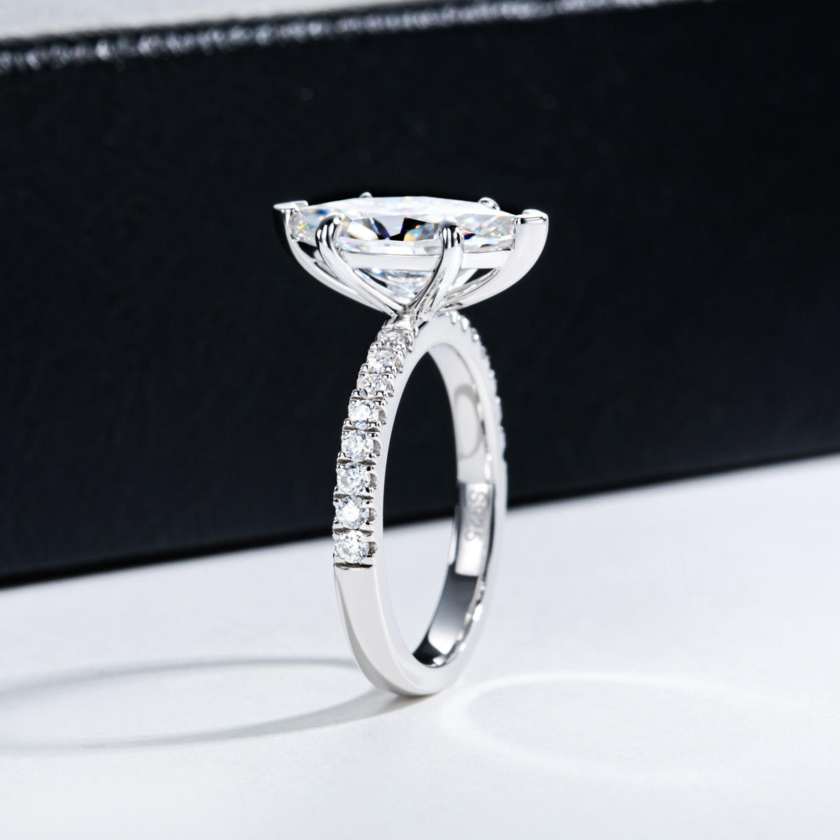 marquise cut diamond ring, solitaire rings, halo rings, gold rings, marquise cut engagement ring, gold rings for women, 14k gold rings, white gold rings, lab grown diamond rings, diamond rings for women, diamond rings, valentines gift for her, birthday gift for her, moissanite rings, 925 silver rings