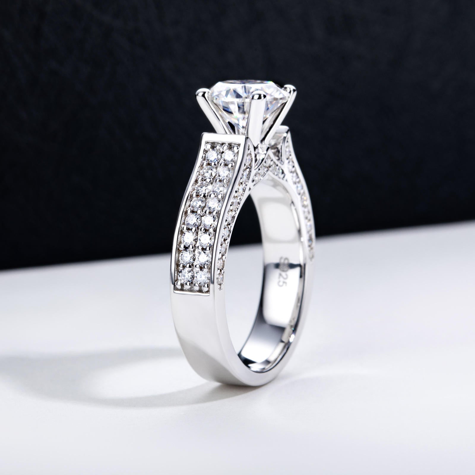 round cut diamond ring, solitaire rings, halo rings, gold rings, round cut engagement ring, gold rings for women, 14k gold rings, white gold rings, lab grown diamond rings, diamond rings for women, diamond rings, valentines gift for her, birthday gift for her, moissanite rings, 925 silver rings