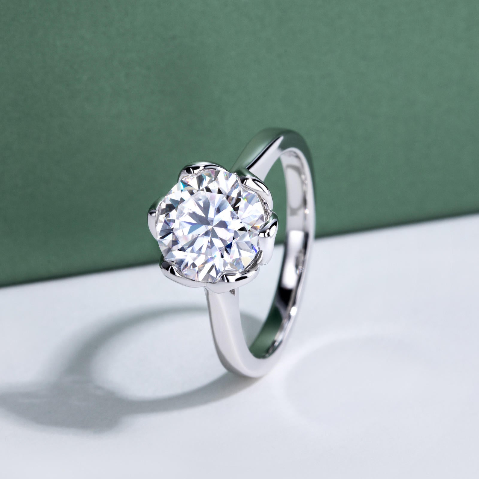 round cut diamond ring, solitaire rings, halo rings, gold rings, round cut engagement ring, gold rings for women, 14k gold rings, white gold rings, lab grown diamond rings, diamond rings for women, diamond rings, valentines gift for her, birthday gift for her, moissanite rings, 925 silver rings