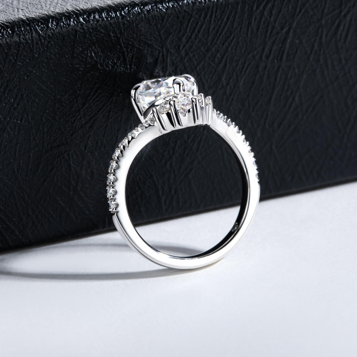 chevron ring, v shaped band, v shaped ring for her, chevron band, oval cut diamond ring, oval cut engagement ring, gold rings, eternity ring, engagement rings, engagement rings for women, moissanite engagement rings, gold rings for women, 14k gold rings, white gold rings, lab grown diamond rings, diamond rings for women, diamond rings, valentines gift for her, birthday gift for her, moissanite rings, 925 silver rings
