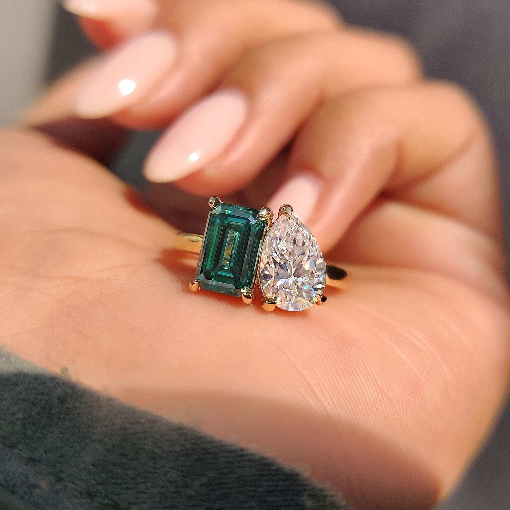 toi et moi ring, two stone ring, engagement rings, fancy color diamond ring, engagement rings for women, moissanite engagement rings, gold rings for women, 14k gold rings, white gold rings, lab grown diamond rings, diamond rings for women, diamond rings, valentines gift for her, birthday gift for her, moissanite rings, 925 silver rings, emerald diamond ring, pear diamond ring