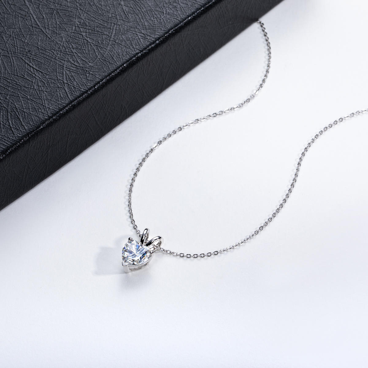 heart cut moissanite pendant, solitaire pendant necklace, gold pendant necklace, silver pendant necklace, diamond pendant, custom moissanite pendant, gold necklace, gold necklace women, white gold necklace, 14k gold necklace, valentines gift for her, birthday gift for her, 925 silver necklace