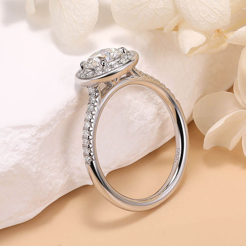 round cut diamond ring, solitaire rings, halo rings, gold rings, emerald cut engagement ring, gold rings for women, 14k gold rings, white gold rings, lab grown diamond rings, diamond rings for women, diamond rings, valentines gift for her, birthday gift for her, moissanite rings, 925 silver rings