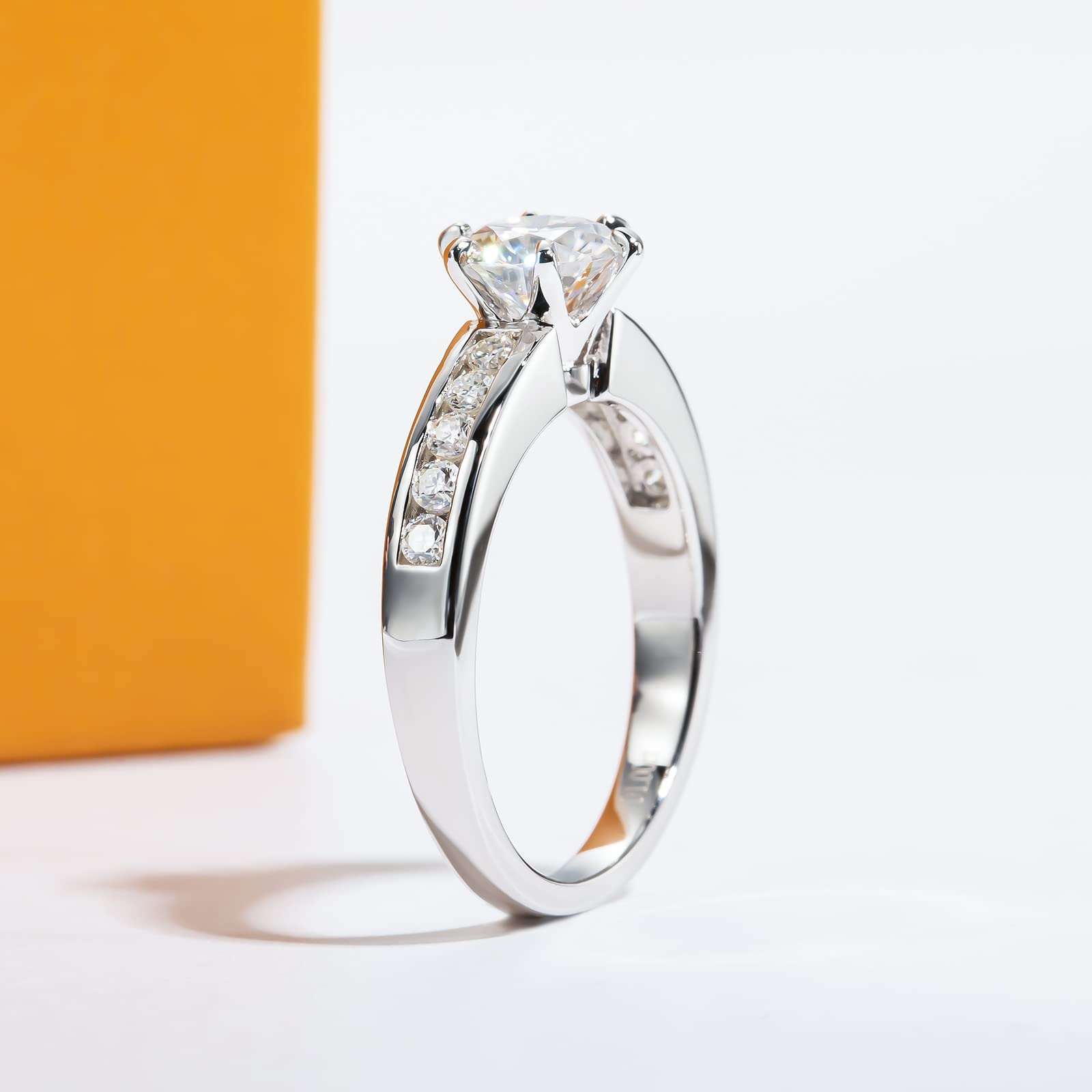 round cut diamond ring, solitaire rings, bridal ring set, halo rings, gold rings, round cut engagement ring, gold rings for women, 14k gold rings, white gold rings, lab grown diamond rings, diamond rings for women, diamond rings, valentines gift for her, birthday gift for her, moissanite rings, 925 silver rings