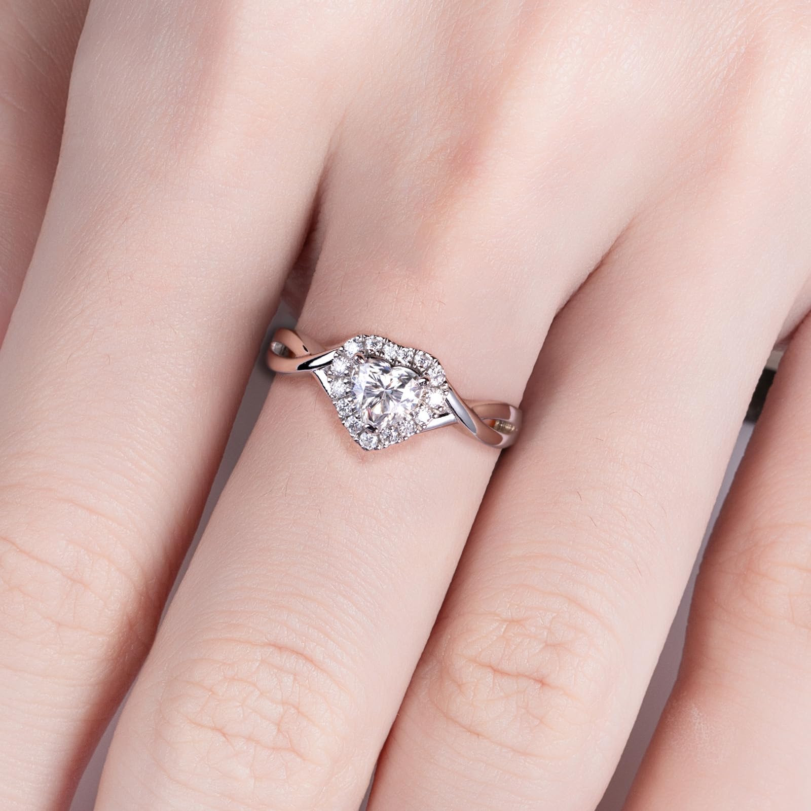 heart cut diamond ring, solitaire rings, halo rings, gold rings, heart cut engagement ring, gold rings for women, 14k gold rings, white gold rings, lab grown diamond rings, diamond rings for women, diamond rings, valentines gift for her, birthday gift for her, moissanite rings, 925 silver rings