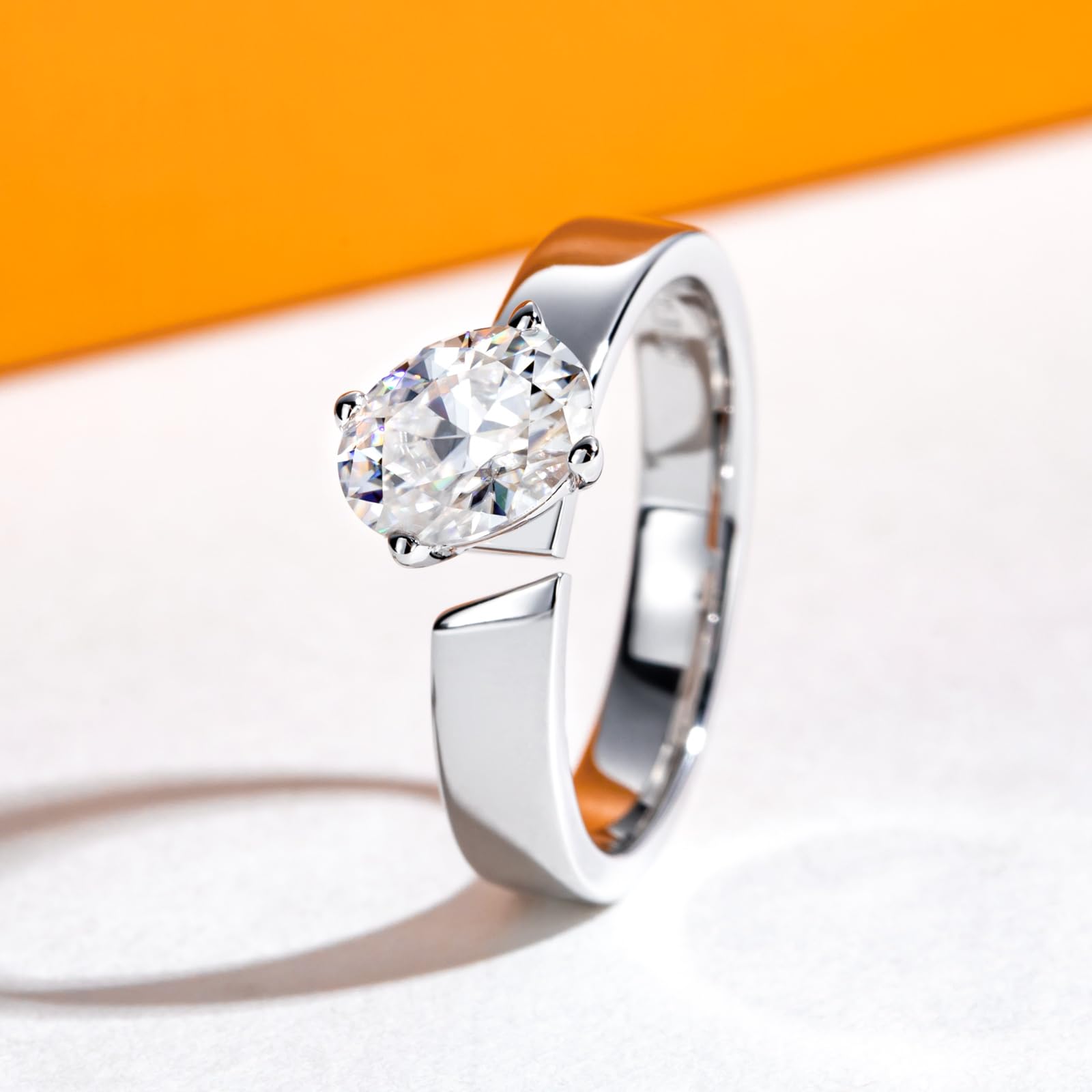 oval cut diamond ring, oval cut engagement ring, solitaire rings, halo rings, gold rings, engagement rings, engagement rings for women, moissanite engagement rings, gold rings for women, 14k gold rings, white gold rings, lab grown diamond rings, diamond rings for women, diamond rings, valentines gift for her, birthday gift for her, moissanite rings, 925 silver rings