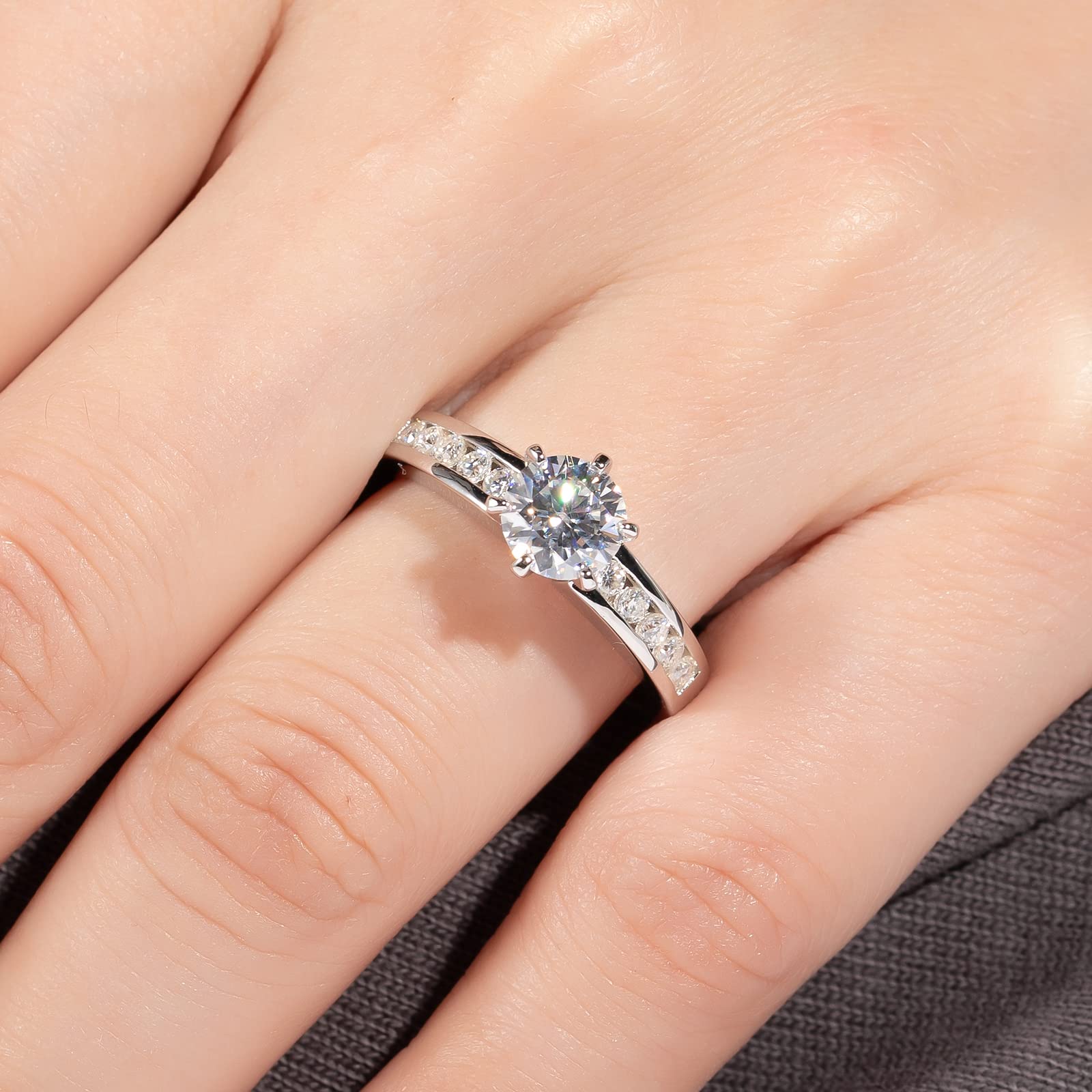round cut diamond ring, solitaire rings, bridal ring set, halo rings, gold rings, round cut engagement ring, gold rings for women, 14k gold rings, white gold rings, lab grown diamond rings, diamond rings for women, diamond rings, valentines gift for her, birthday gift for her, moissanite rings, 925 silver rings