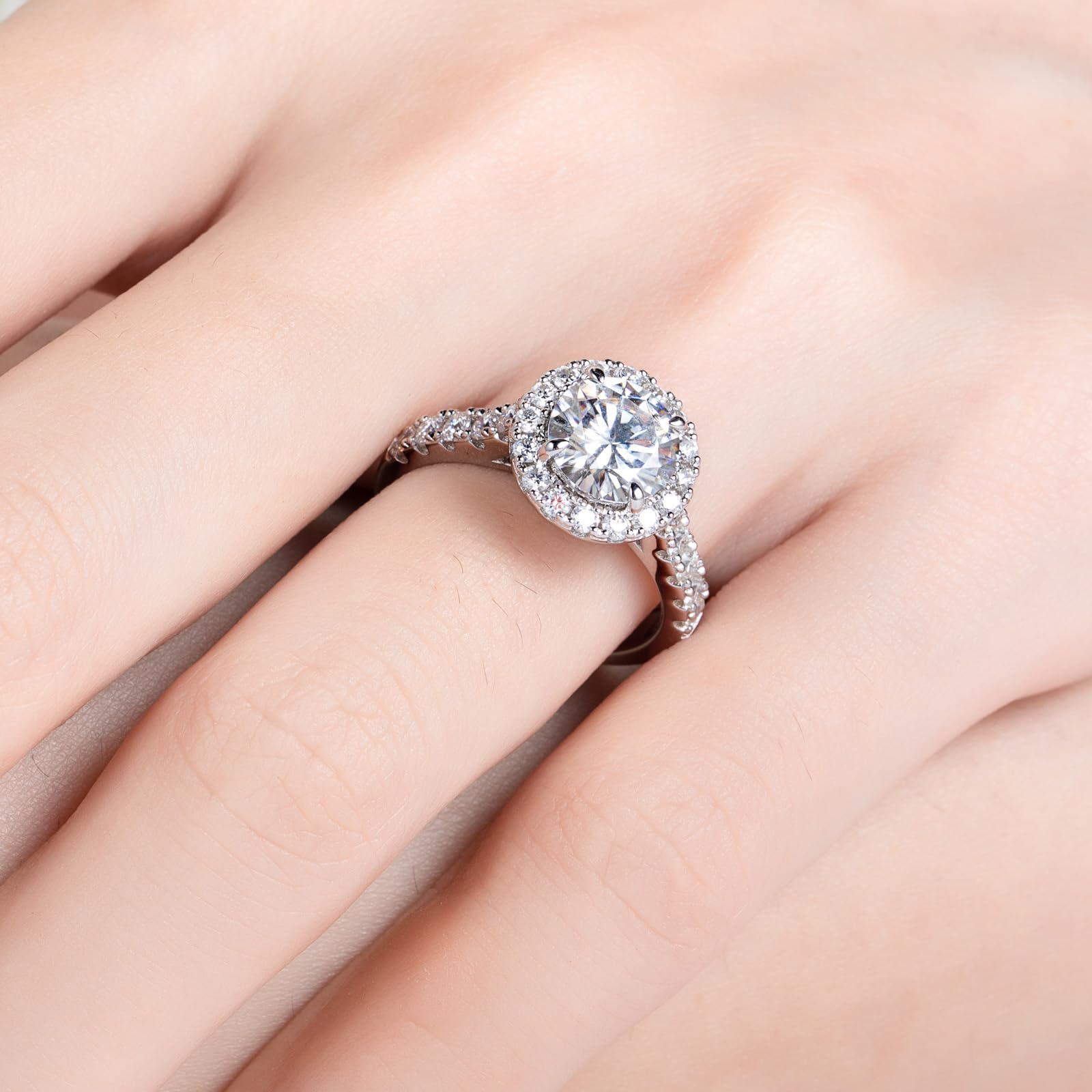 round cut diamond ring, solitaire rings, halo rings, gold rings, emerald cut engagement ring, gold rings for women, 14k gold rings, white gold rings, lab grown diamond rings, diamond rings for women, diamond rings, valentines gift for her, birthday gift for her, moissanite rings, 925 silver rings